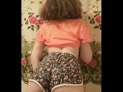 ❤️ Jovem sensual a despir os seus calções para a câmara ❌ Pornuts em nós ❌️❤